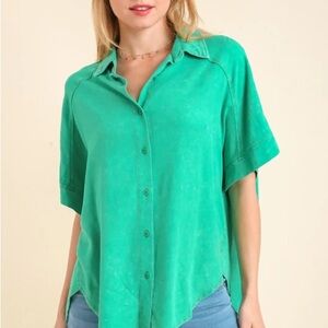 SMALL Mineral Wash Linen High Low Hem Button Down Top